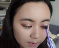 KIKO Fish Eye Shadow Palette: การแต่งหน้าหลากสีแบบพกพาสําหรับนักเรียนที่มีโทนสีเอิร์ธโทนที่ส่องแสงแล