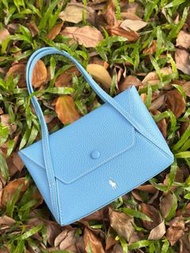 （Ralph Lauren）Polo Play 系列 信封手提包荔枝紋牛皮，3色可選,夏天必備，size-22×5×14cm