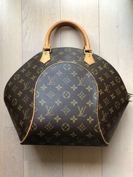 LV Ellipse MM (有布袋有鎖頭有盒）