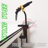 TYING VISE VISE ASSIST/ HOOK