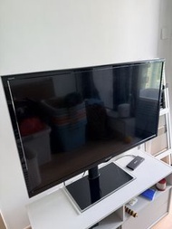 Sharp Aquos 液晶電視座枱電視