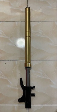 โช๊คหน้าข้างขวาฝั่งปั้มเบรค Msx Msx SF แท้ มือสอง ไม่รั่วไม่ซึม มีรอยตามการใช้งาน