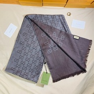 ‼️全台最甜 全新未用 Gucci 古馳 深灰老花滿版雙色羊毛圍巾 披肩