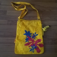 Kipling sling bag kuning preloved