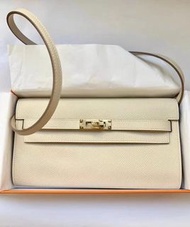 Hermes Kelly to go