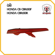บังโซ่ HONDA CB CBR650F  CBR650R สีแดง พลาสติกABSฟิล์มลอยน้ำลายคาร์บอน