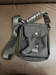 二手 近全新 Kangol 袋鼠 🦘手機包 鑰匙包 口袋小包 斜背包 隨身小包