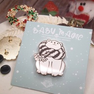 Peaceful and warm 頸巾熊 襟針