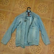 J4k3t 8L4Ck B3RrI J34N5 Cool