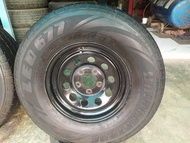 ล้อกะทะบรรทุกขอบ14 กว้าง6.5นิ้ว5รู พร้อมยางบริสโตนLEO677 215R14Cปี17 ยางใช้ได้ปกติ ดอกดี แก้มสวย หน้