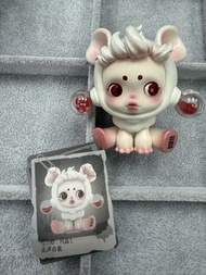⭐️💢 現貨 -實物如圖 💢⭐️Popmart 泡泡瑪特 pop mart Skullpanda SP 食夢動物系列 THE MARE OF ANIMALS -  The rat 無聲 白鼠