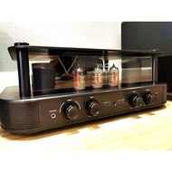 McGee Legend+ Tube Amp/Dac with Speakers