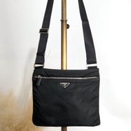 【日本直送 名牌中古包】PRADA 普拉達 側背包 黑色 三角標誌 尼龍 vintage 古董 mdycd2