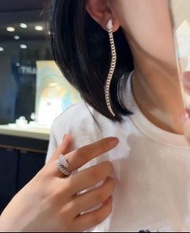 🎀 全新[楊紫同款]APM Monaco密鑲Kaa垂墜蛇形耳環簡約高級感