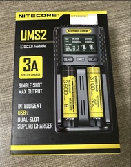 Nitecore UMS2 智能迅充雙槽 USB充電器