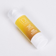 DWELL Sunscreen SPF50 PA+++ gel with niacinamide