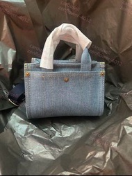 全新COACH蔻馳牛仔托特包，丹寧藍，單肩斜挎包 女款 裝齊全，原裝禮盒+防塵袋