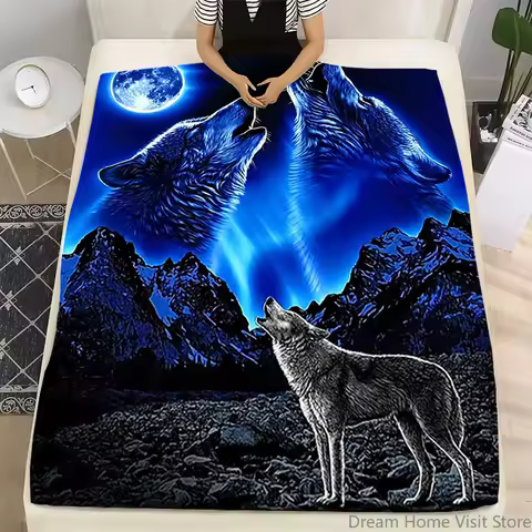 Howling Wolf Print Flannel Plush Throw Blanket – Super Soft, Cozy Throw with Majestic Wolf & Mountai