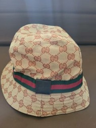 【歡迎換物】GUCCI 經典GG LOGO帆布皮革飾邊漁夫帽