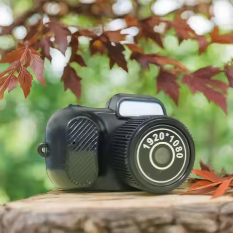 Y3000 Keychain Camera Mini Y4000 Support TF Card With Display Tiny Cameras Digital Camera for Kids M