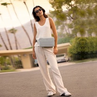 美國 TRAVELON | Roam 3層防盜斜背腰包(冰河灰) | RFID 貼身包