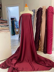 Bahan Kain Polos Satin Velvet Warna Merah Hati dan Merah Marun Bahan Baju dress Gamis seragaman
