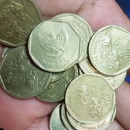 " Uang Koin 100 Rupiah Karapan Sapi