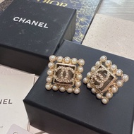 Chanel 水鑽方形耳針耳環