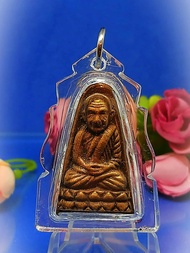 非常适合佩戴或收藏的宝物大名显赫屈倉海BE2524流行模熨斗模显圣国师龙婆托老铜牌已包好非常精美厚版透明防水佛牌壳Super famous Popular Phim TaoRit Master Leg