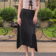 LUCA STUDIO_Larisa skirt -กระโปรงทรง (A-line) ผ้าShining chiffon สีดำ ขอบเอวยางยืด มีซับในในตัว