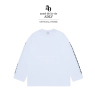ADLV [acme de la vie] เสื้อยืดแขนยาว รุ่น Sleeve Lettering Logo Long Sleeve White (50022SLRLSU_H4WTX