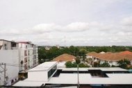 Seven Seas Resort Pattaya & Sofa bed.