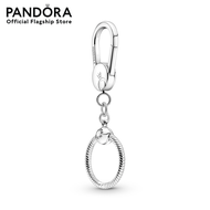 Pandora Silver Sterling silver bag charm holder with small Pandora O pendant พวงกุญแจ สีเงิน พวงกุญแจสีเงิน พวงกุญแจเงิน เงิน เครื่องประดับแพนดอร่า พวงกุญแจแพนดอร่า แพนดอร่า