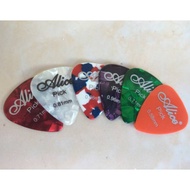 Guitar Pick, bass or Pick Okulele 2 pcs