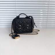 香奈兒 Chanel 相機包 黑色小號 26 開 無卡