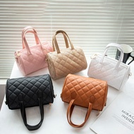 2023 New Arrival Chic Chanel-Style Quilted Boston Satchel Women's Bag Handbags Export Embroidered Sh