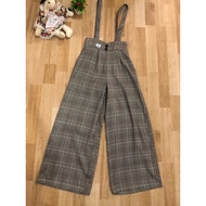 J452 Yom Ha Cotton Scottish Has A Side Zip Pocket Can Be Removed.