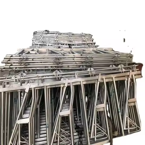 Dairy Cattle Breeding Equipment Cow Headlock Livestock Panel Equipm