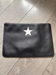 Givenchy 星星黑色手拿包