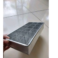 Brownie Pan with Dividers 20x10x4 CM Contents 8/s 10/s 12/s 15/s 18 Holes