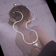 Perhiasan Titanium Wanita Liontin Love Putih Anti Karat