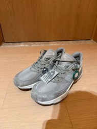 New Balance x Wtaps 990v6 Grey 灰