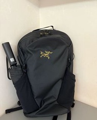 Arcteryx始祖鳥Mantis 16L用多功能戶外包