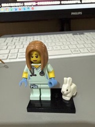 樂高 人偶第 17 代（LEGO Minifigures Series 17 的 獸醫 Veterinarian 71018 人偶