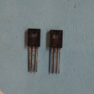 Transistor D882 3pin legs