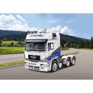 ITALERI 3901 MAN F2000 6x4 1/24 Three-Axis Trailer Head