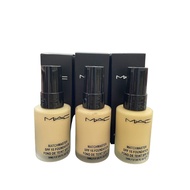 MAC Mineralize Moisture SPF 15 FOUNDATION