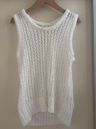 韓國製白色鏤空針織背心(不包含裏面小背心）