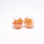 A Handmade 淡橙色水晶玻璃球耳環