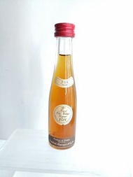 收藏級別酒版： FOV 干邑拔蘭地酒辦，高水，3CL字體清晰，廣和洋行代理。
